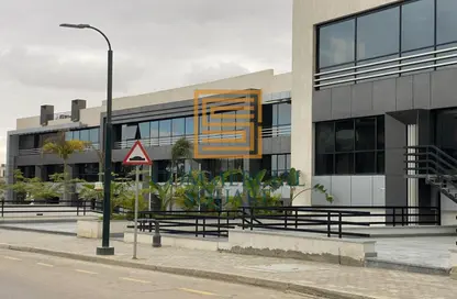 Office Space - Studio - 4 Bathrooms for rent in Mivida - 5th Settlement Compounds - The 5th Settlement - New Cairo City - Cairo