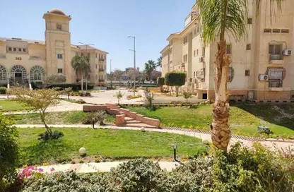 Apartment - 5 Bedrooms - 3 Bathrooms for sale in Dream Land - Al Wahat Road - 6 October City - Giza