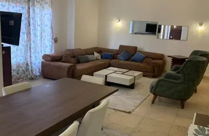 شقة - 2 غرف نوم - 2 حمامات للبيع في فيلدج جيت - المستثمرين الجنوبية - مدينة القاهرة الجديدة - القاهرة