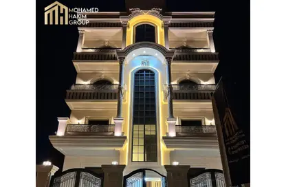 Apartment - 4 Bedrooms - 3 Bathrooms for sale in Al Nawadi St - Hadayek October - 6 October City - Giza Apartment - 4 Bedrooms - 3 Bathrooms for sale in Al Nawadi St - Hadayek October - 6 October City - Giza