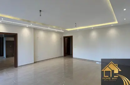 Apartment - 3 Bedrooms - 4 Bathrooms for rent in Hyde Park - New Cairo City - Cairo