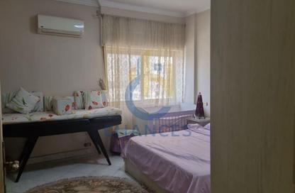 Apartment - 4 Bedrooms - 3 Bathrooms for sale in Cornish El Nile St. - Maadi - Hay El Maadi - Cairo
