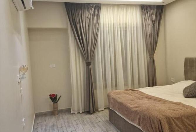 8451252 - Property Image 2