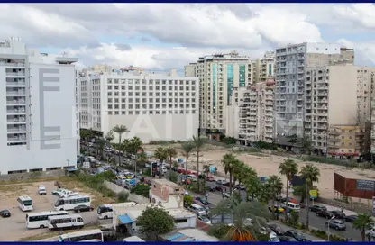 Apartment - 4 Bedrooms - 3 Bathrooms for sale in Mohamed Fawzy Moaz St. - Smouha - Hay Sharq - Alexandria