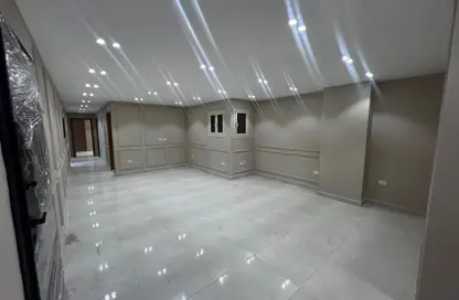 Office Space - Studio - 3 Bathrooms for rent in Al Batal Ahmed Abd El Aziz St. - Mohandessin - Giza