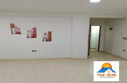شقة - 4 غرف نوم - 1 حمام للايجار في ميدان الرمايه  و  طريق اسوان الجيزة - آخر فيصل - فيصل - حي الهرم - الجيزة
