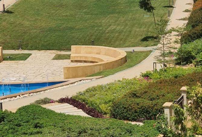 8329945 - Property Image 2