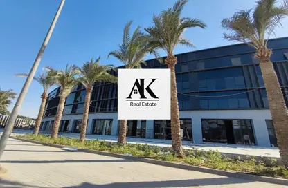 Office Space - Studio - 1 Bathroom for sale in Lake View Residence - 5th Settlement Compounds - The 5th Settlement - New Cairo City - Cairo