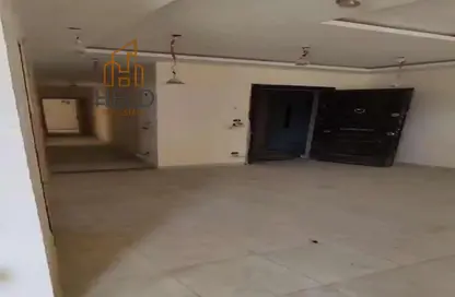Apartment - 3 Bedrooms - 2 Bathrooms for sale in New Narges - New Cairo City - Cairo
