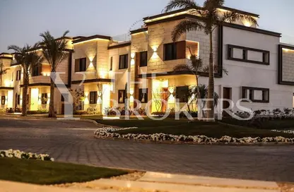 Apartment - 3 Bedrooms - 3 Bathrooms for sale in Azzar - 5th Settlement Compounds - The 5th Settlement - New Cairo City - Cairo