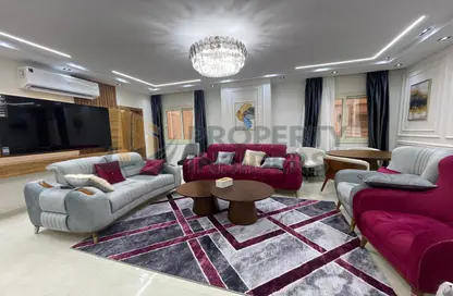 شقة - 3 غرف نوم - 3 حمامات للايجار في شارع سوريا - المهندسين - الجيزة