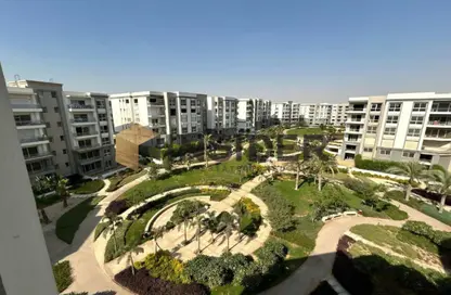 Apartment - 2 Bedrooms - 3 Bathrooms for sale in Hyde Park - New Cairo City - Cairo