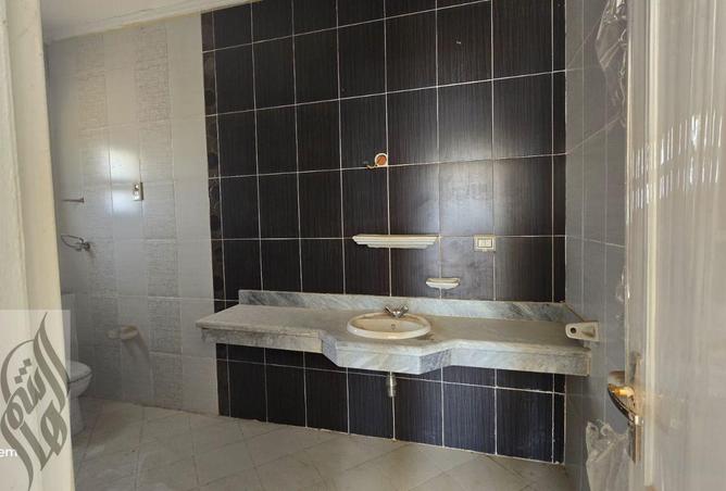 8175033 - Property Image 2