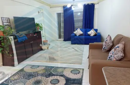 Apartment - 3 Bedrooms - 2 Bathrooms for rent in Madkhal Sharkt Al Nakhl Wa Al Handasa St. - Smouha - Hay Sharq - Alexandria