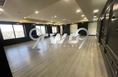 Office Space - Studio - 2 Bathrooms for rent in Bank Center Street - South Teseen St. - The 5th Settlement - New Cairo City - Cairo