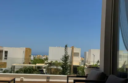 (بنتهاوس  (روف - 4 غرف نوم - 4 حمامات للبيع في سيشيل - راس الحكمة - الساحل الشمالي