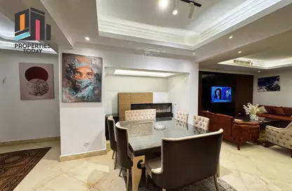 Townhouse - 3 Bedrooms - 3 Bathrooms for sale in Westown - Sheikh Zayed Compounds - Sheikh Zayed City - Giza