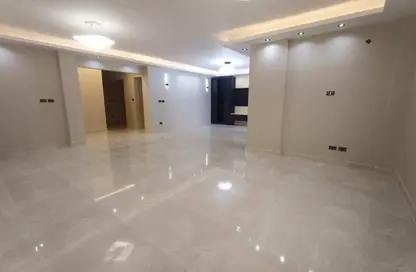 Apartment - 4 Bedrooms - 3 Bathrooms for sale in Rehab City Fifth Phase - Al Rehab - New Cairo City - Cairo