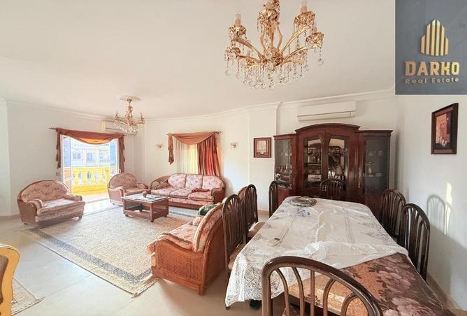 8025792 - Property Image 2