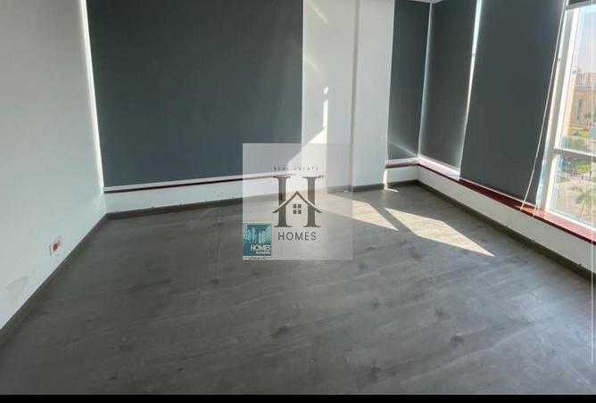 8470494 - Property Image 3