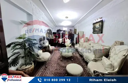 Apartment - 3 Bedrooms - 2 Bathrooms for sale in Mohammad Ngeeb Street - Sidi Beshr - Hay Awal El Montazah - Alexandria