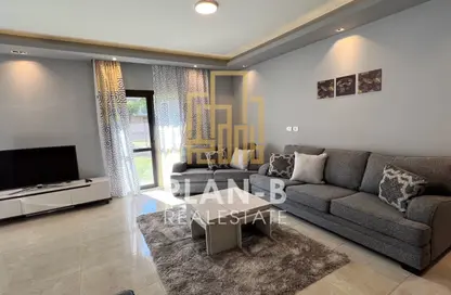 شقة - 3 غرف نوم - 3 حمامات للايجار في 6 ويست - بيفرلي هيلز - كمبوندات الشيخ زايد - الشيخ زايد - الجيزة