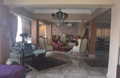 Apartment - 3 Bedrooms - 2 Bathrooms for sale in Al Mahdi Bin Baraka St. - Al Hadiqah Al Dawliyah - 7th District - Nasr City - Cairo