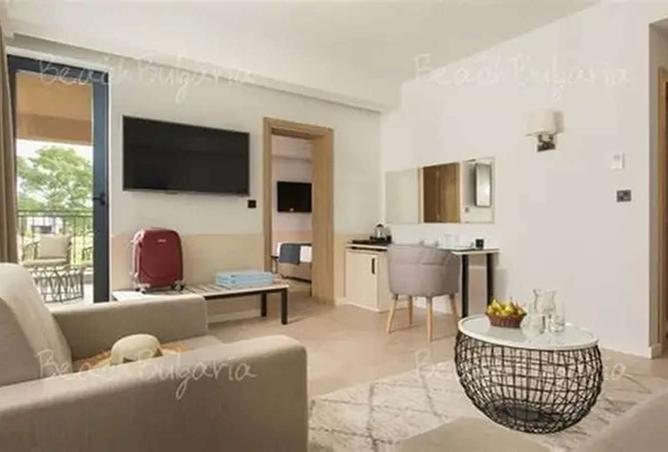 8345544 - Property Image 2