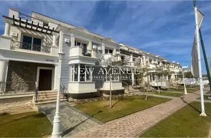 Townhouse - 3 Bedrooms - 3 Bathrooms for sale in Mountain View October Park - 6th District - 6 October City - Giza