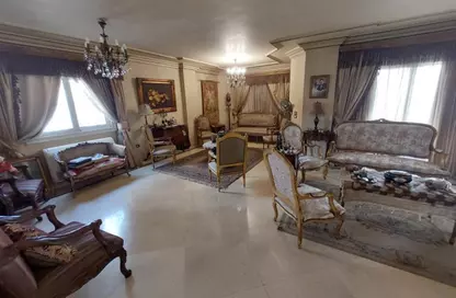 طابق كامل - 5 غرف نوم - 3 حمامات للبيع في الياسمين 6 - الياسمين - مدينة القاهرة الجديدة - القاهرة
