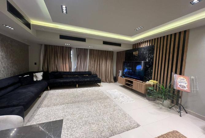 8249405 - Property Main Image