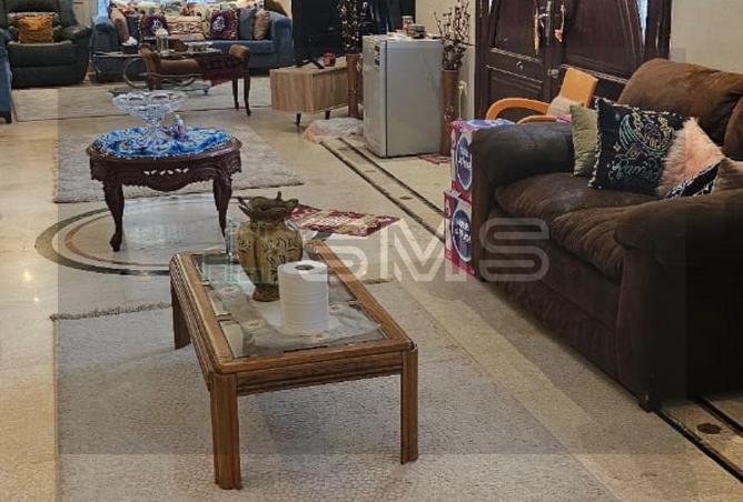 7945013 - Property Image 2