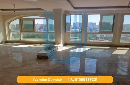 شقة - 4 غرف نوم - 3 حمامات للبيع في ميدان فيكتور عمانوئيل - سموحة - حي شرق - الاسكندرية