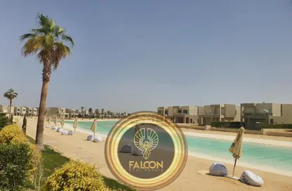 فيلا - 5 غرف نوم - 4 حمامات للبيع في ازها الساحل الشمالي - راس الحكمة - الساحل الشمالي