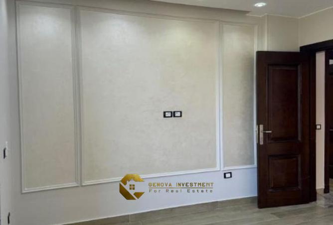 8127751 - Property Image 2