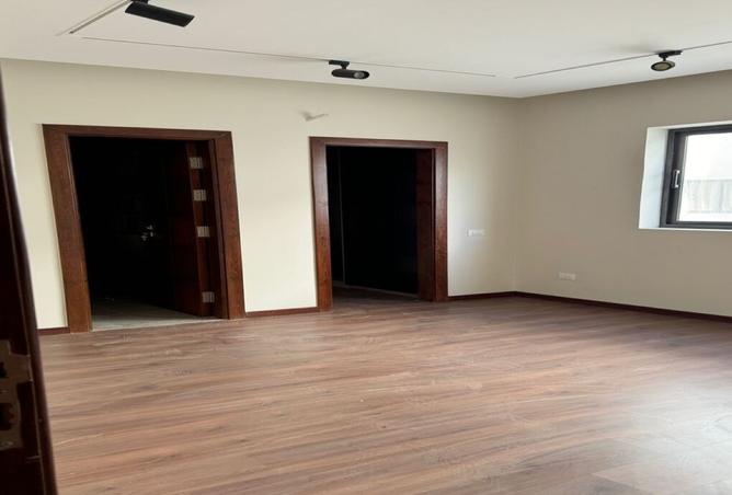 8408181 - Property Image 3