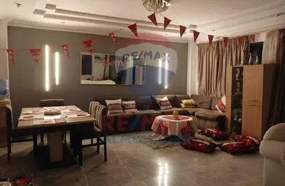 فيلا - 4 غرف نوم - 2 حمامات للايجار في جولف السليمانية - طريق مصر اسكندرية الصحراوي - مدينة 6 أكتوبر - الجيزة