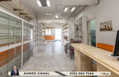 محل تجاري - استوديو - 1 حمام للبيع في شارع مصطفى كامل - السيوف - حي اول المنتزة - الاسكندرية