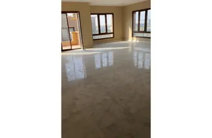 (بنتهاوس  (روف - 3 غرف نوم - 3 حمامات للبيع في بيفرلي هيلز - كمبوندات الشيخ زايد - الشيخ زايد - الجيزة