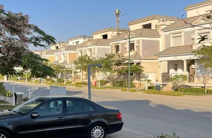 فيلا - 5 غرف نوم - 3 حمامات للايجار في ماونتن فيو تشيل اوت بارك - التوسعات الشمالية - مدينة 6 أكتوبر - الجيزة