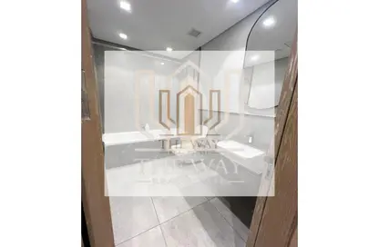 Apartment - 3 Bedrooms - 3 Bathrooms for sale in Aeon - 6 October Compounds - 6 October City - Giza