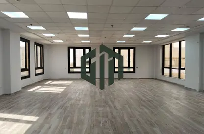 مساحات مكتبية - استوديو - 1 حمام للايجار في فى90 - شارع التسعين الشمالي - التجمع الخامس - مدينة القاهرة الجديدة - القاهرة