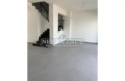 فيلا - 3 غرف نوم - 3 حمامات للبيع في كمبوند البروج - كمبوندات الشروق - مدينة الشروق - القاهرة