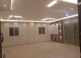 شقة - 3 غرف نوم - 3 حمامات for للبيع in طريق بيفرلي هيلز - الحي السابع عشر - الشيخ زايد - الجيزة