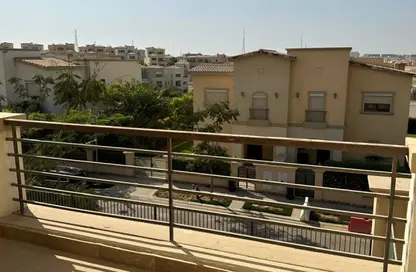Villa - 3 Bedrooms - 3 Bathrooms for sale in Levana - Uptown Cairo - Mokattam - Cairo