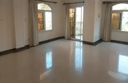 طابق كامل - 3 غرف نوم - 3 حمامات للبيع في حي الدبلوماسيين - التجمع الخامس - مدينة القاهرة الجديدة - القاهرة