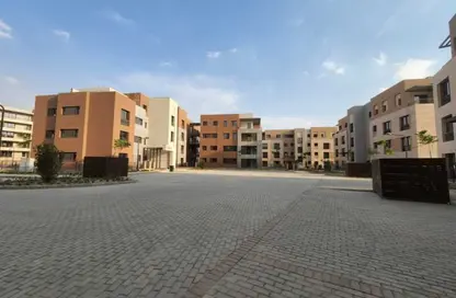 Apartment - 2 Bedrooms - 2 Bathrooms for sale in District 5 - 5th Settlement Compounds - The 5th Settlement - New Cairo City - Cairo