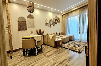 Apartment - 2 Bedrooms - 2 Bathrooms for rent in Lake View Residence - 5th Settlement Compounds - The 5th Settlement - New Cairo City - Cairo