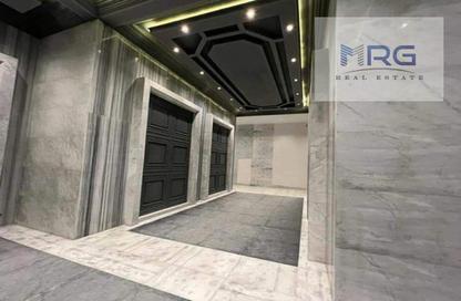 Apartment - 2 Bedrooms - 2 Bathrooms for sale in Crystal Plaza - Zahraa El Maadi - Hay El Maadi - Cairo