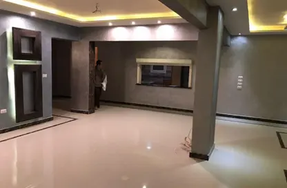 Apartment - 4 Bedrooms - 3 Bathrooms for rent in Akhnaton St. - District 5 - The 5th Settlement - New Cairo City - Cairo